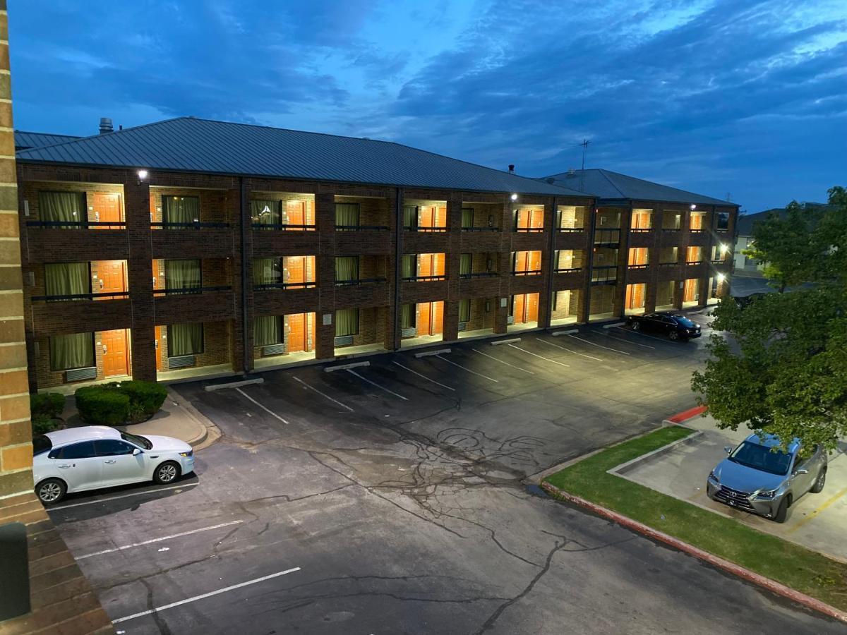 Motel 6 Oklahoma City Ok Fairgrounds West Экстерьер фото